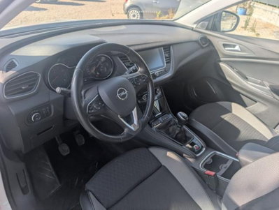Opel Grandland X 1.5 diesel Ecotec Start&Stop Innovation (9)