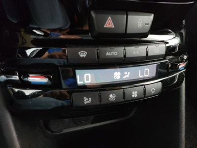 Peugeot 2008 VTi 82CV Allure (13)