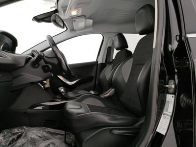 Peugeot 2008 VTi 82CV Allure (5)