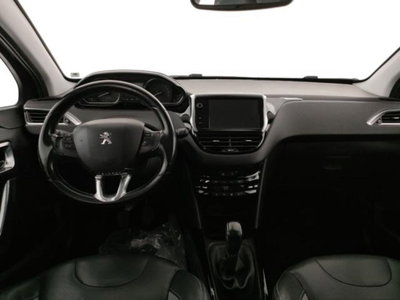 Peugeot 2008 VTi 82CV Allure (8)