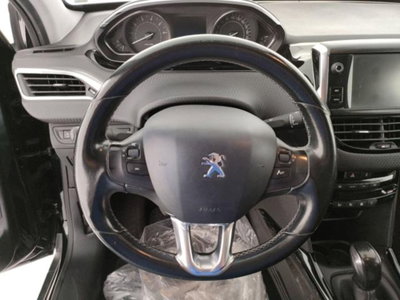 Peugeot 2008 VTi 82CV Allure (9)