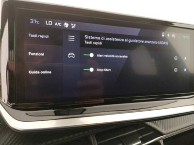 Peugeot 2008 PureTech 100 S&S Allure (11)