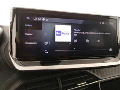 Peugeot 2008 PureTech 100 S&S Allure (13)