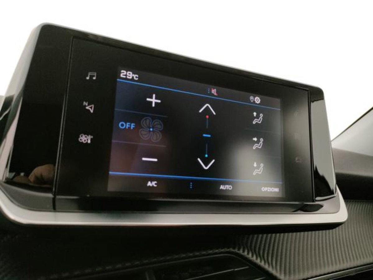 Peugeot 2008 BlueHDi 110 S&S Active Pack (11)