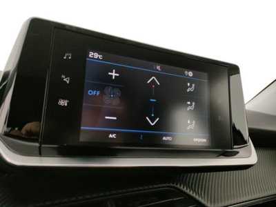 Peugeot 2008 BlueHDi 110 S&S Active Pack (11)