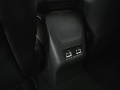 Peugeot 2008 BlueHDi 130 S&S EAT8 Allure Pack (18)