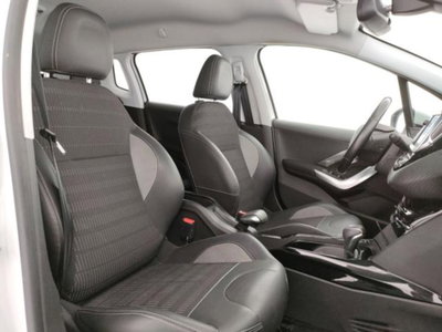 Peugeot 2008 120 EAT6 S&S Allure (6)