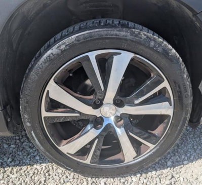 Peugeot 2008 100 Allure (18)