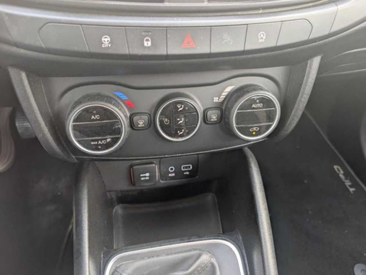 Fiat Tipo Station Wagon Tipo 1.6 Mjt S&S SW Lounge (10)