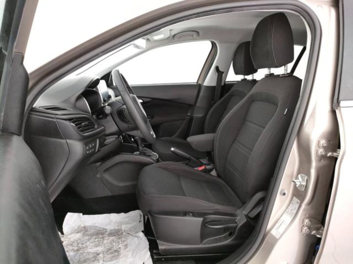 Fiat Tipo Station Wagon Tipo 1.6 Mjt S&S DCT SW Lounge (5)