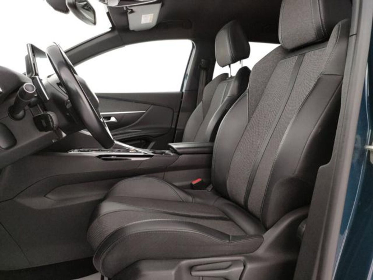 Peugeot 3008 BlueHDi 130 S&S EAT8 Allure Pack (5)