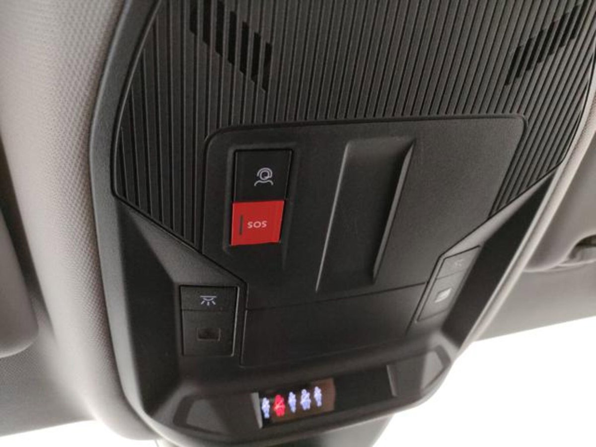Peugeot 308 BlueHDi 130 S&S EAT8 Allure Pack (14)