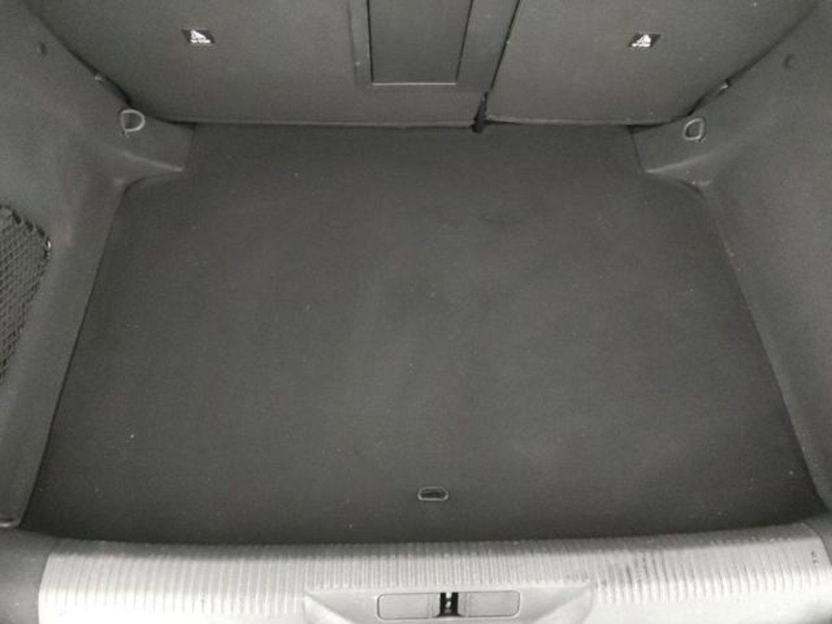 Peugeot 308 BlueHDi 130 S&S EAT8 Allure Pack (18)