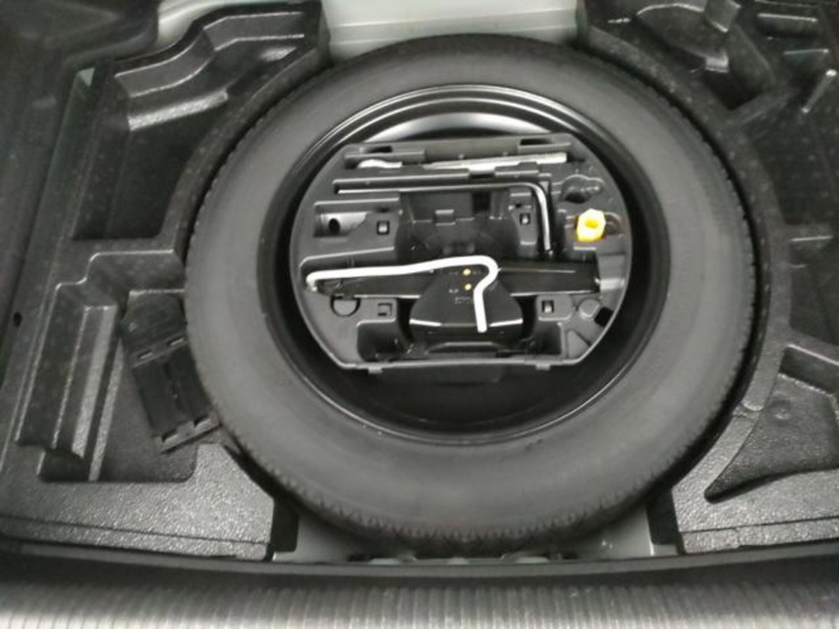 Peugeot 308 BlueHDi 130 S&S EAT8 Allure Pack (19)