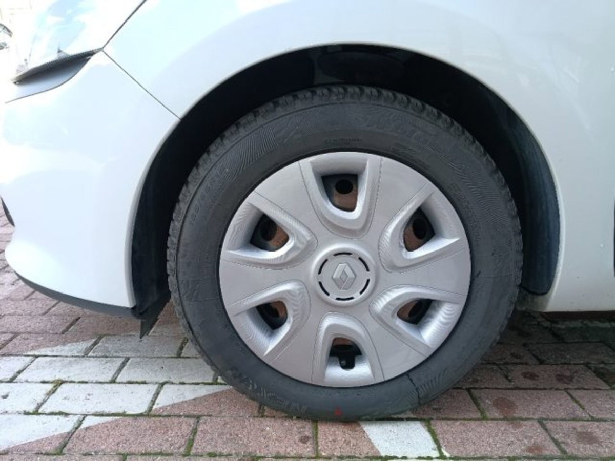 Renault Clio Sporter 1.5 dCi 8V 75CV Live (10)