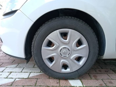 Renault Clio Sporter 1.5 dCi 8V 75CV Live (10)