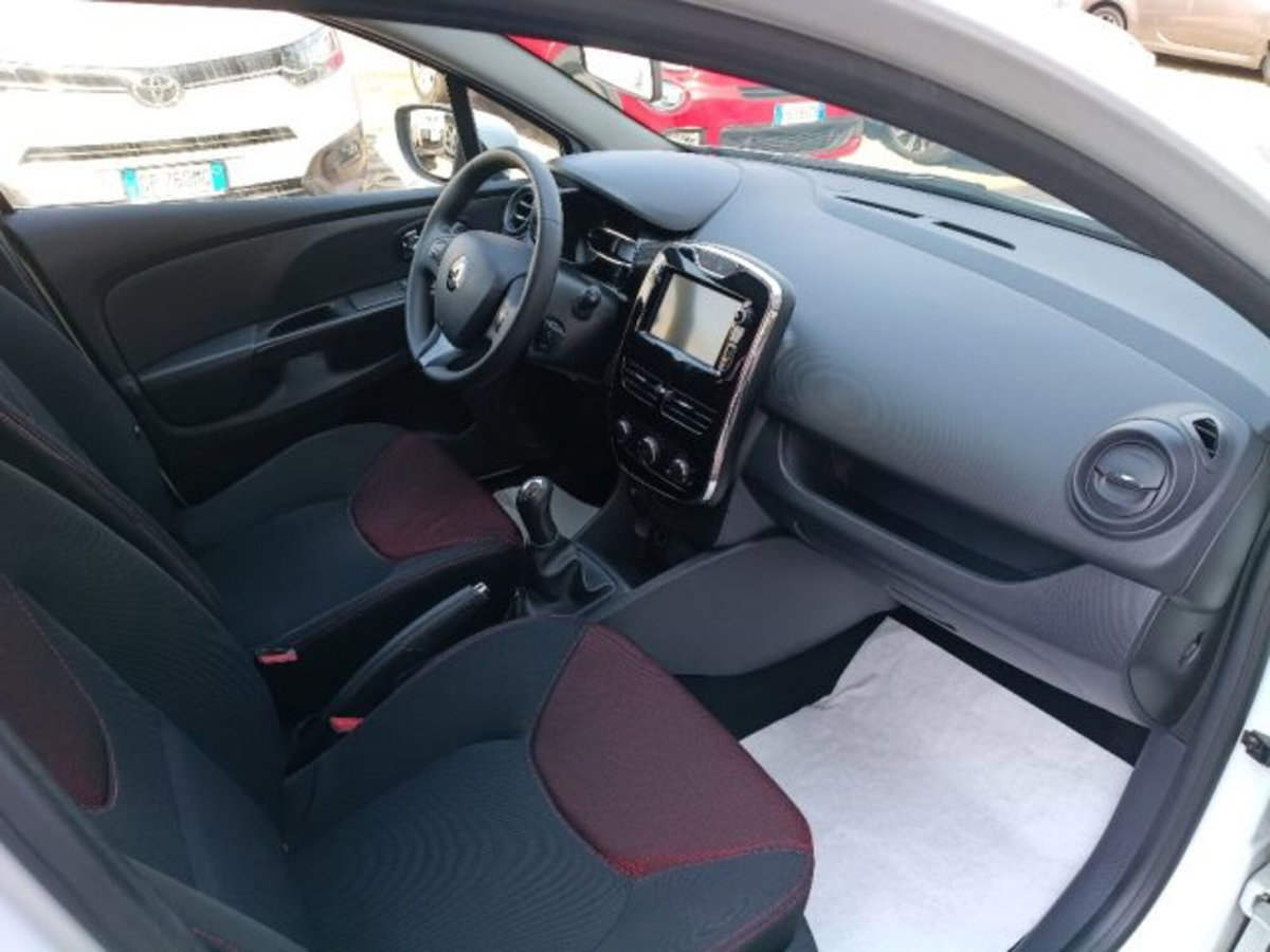 Renault Clio Sporter 1.5 dCi 8V 75CV Live (13)