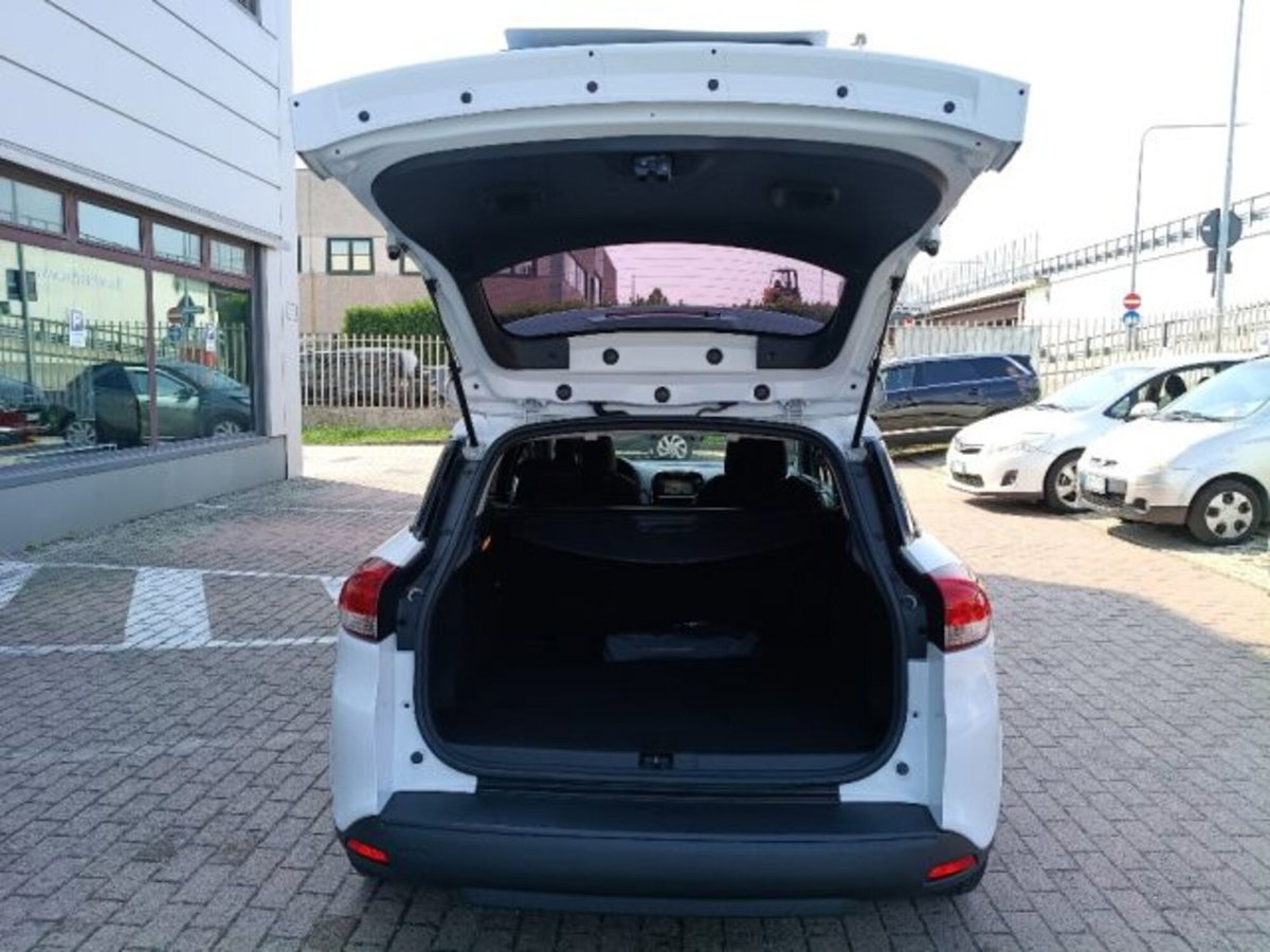 Renault Clio Sporter 1.5 dCi 8V 75CV Live (9)