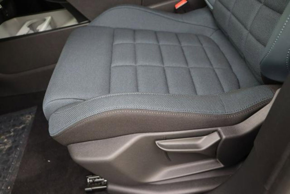 Citroen C5 Aircross 1.2 hybrid Plus 136cv e-dcs6 (10)