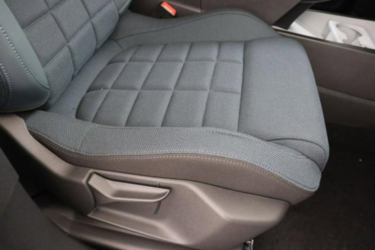 Citroen C5 Aircross 1.2 hybrid Plus 136cv e-dcs6 (12)