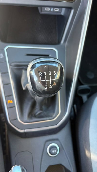 Volkswagen Polo 1.0 tsi Style 95cv (11)