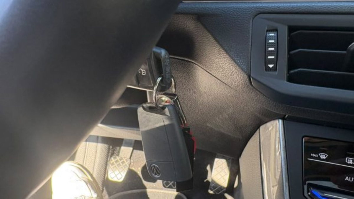 Volkswagen Polo 1.0 tsi Style 95cv (12)