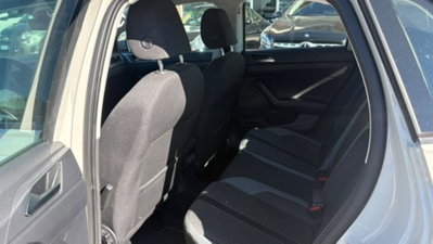 Volkswagen Polo 1.0 tsi Style 95cv (13)