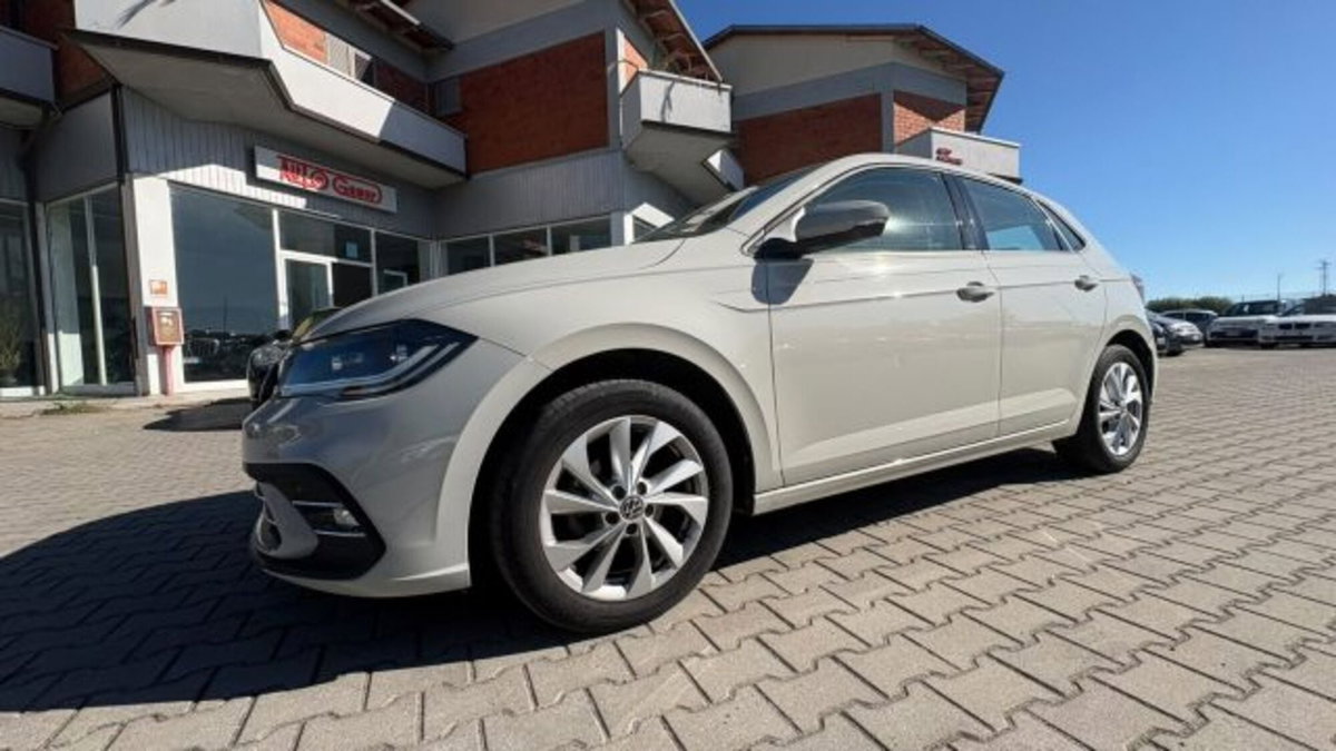 Volkswagen Polo 1.0 tsi Style 95cv (19)