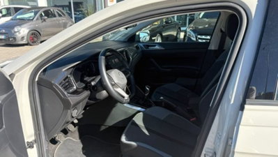 Volkswagen Polo 1.0 tsi Style 95cv (5)