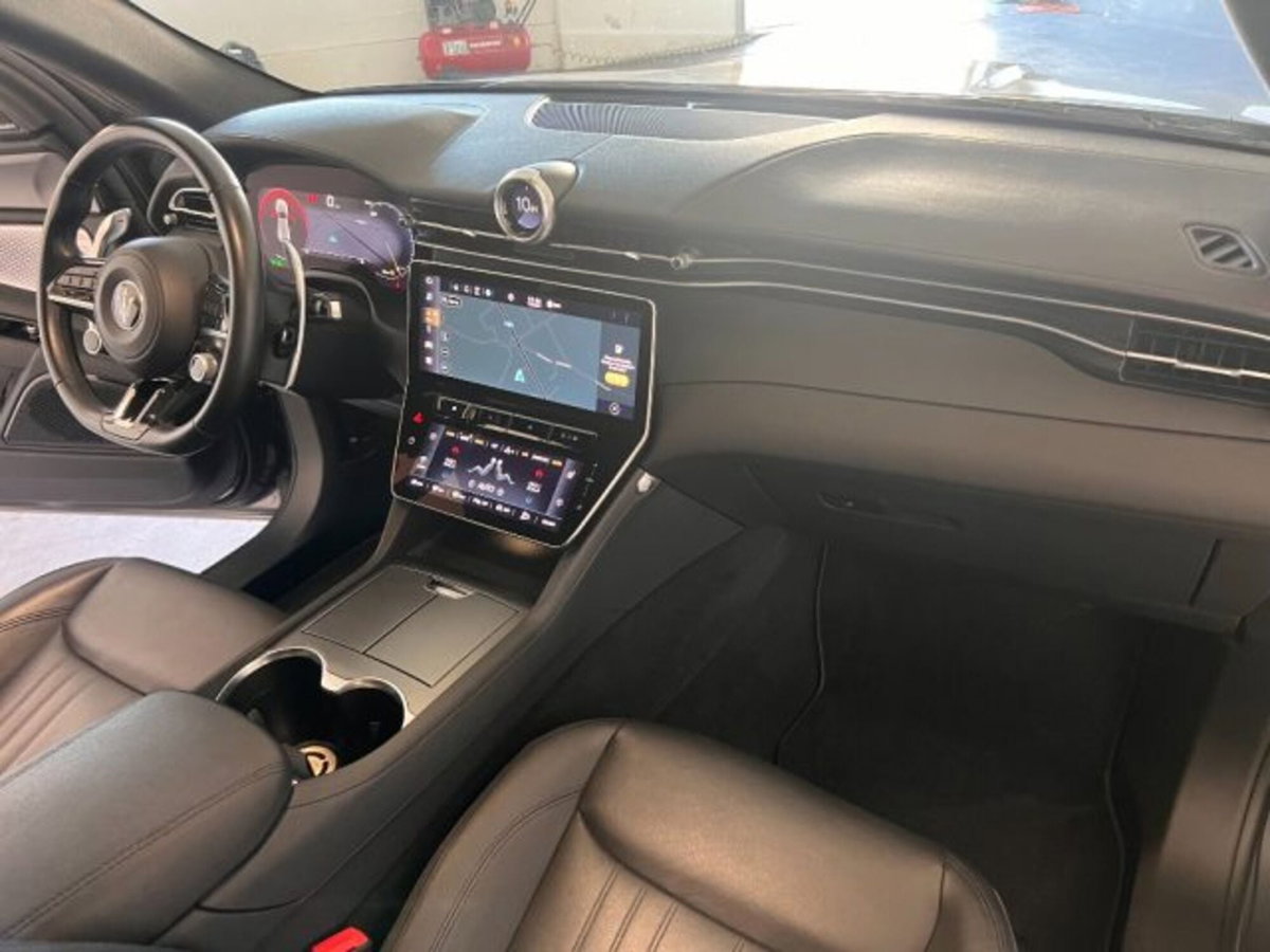 Maserati Grecale 2.0 MHEV 300 CV GT PrimaSerie (11)