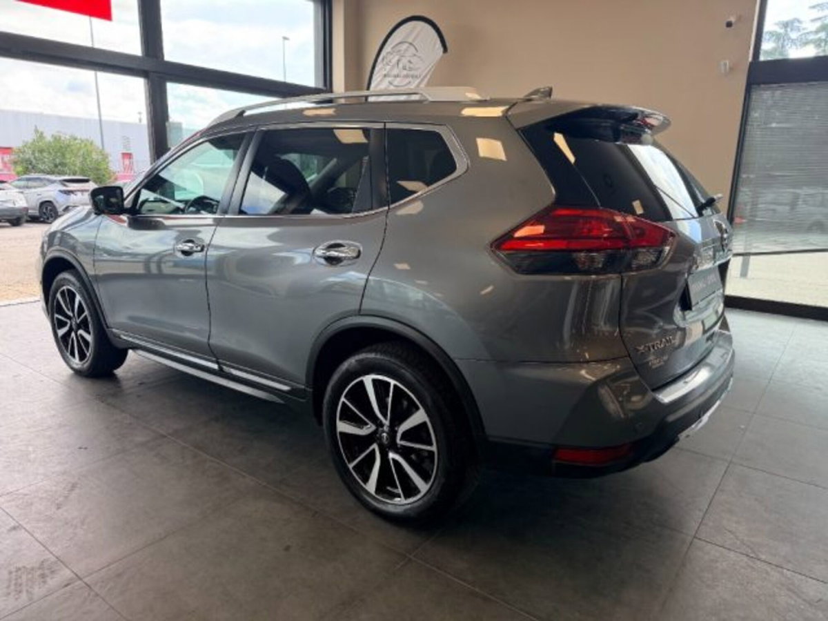 Nissan X-Trail 1.6 dCi 2WD Tekna (2)