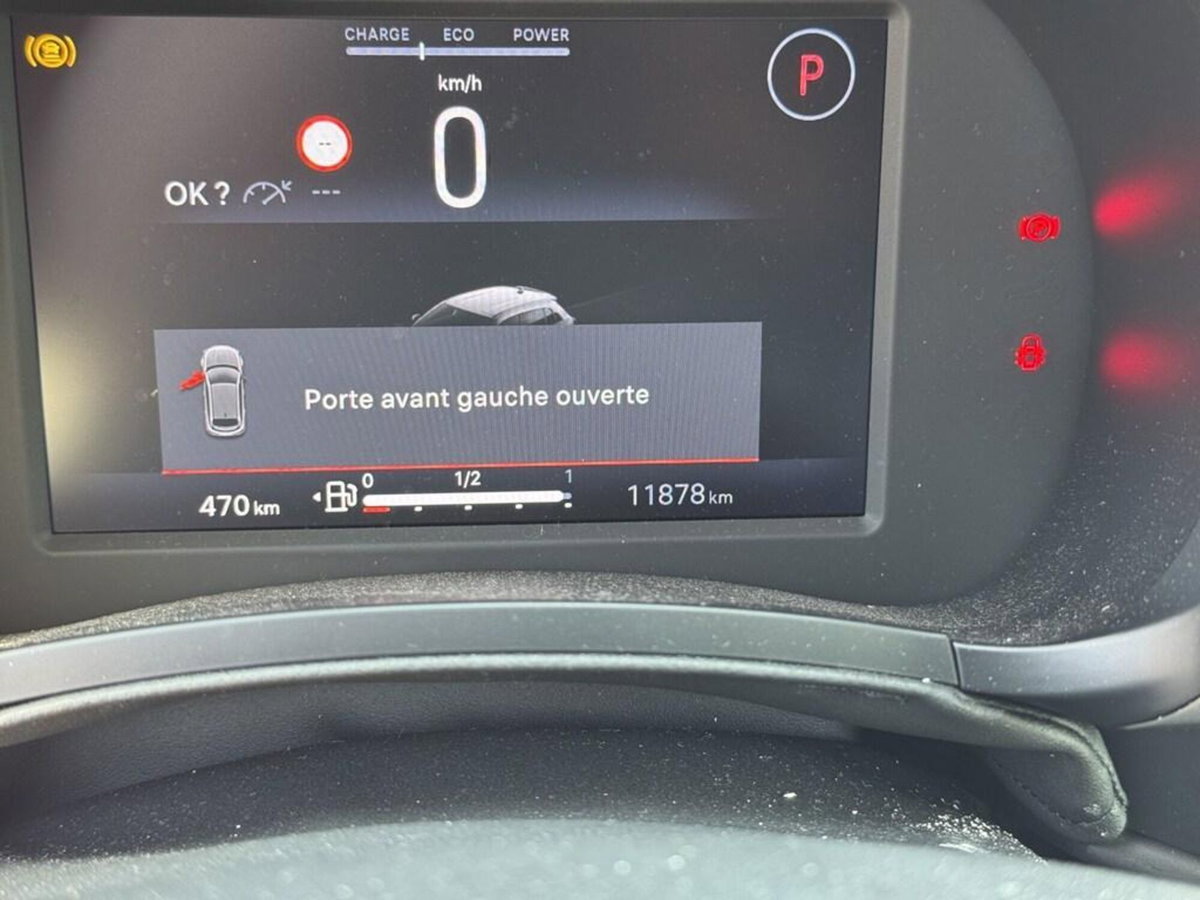 Fiat 600 1.2 hybrid Pop 145cv auto (9)