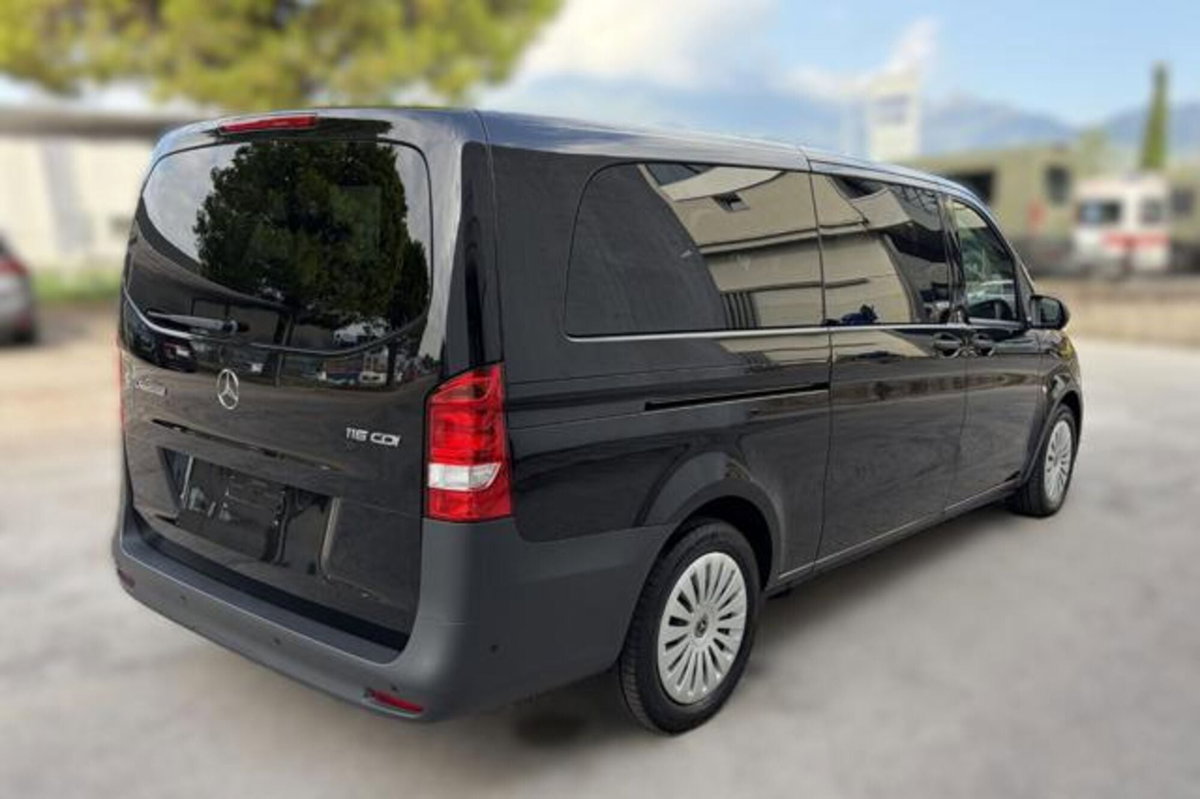 Mercedes-Benz Vito 2.0 116 CDI 4x4 PL Tourer Select Extra-Long (3)