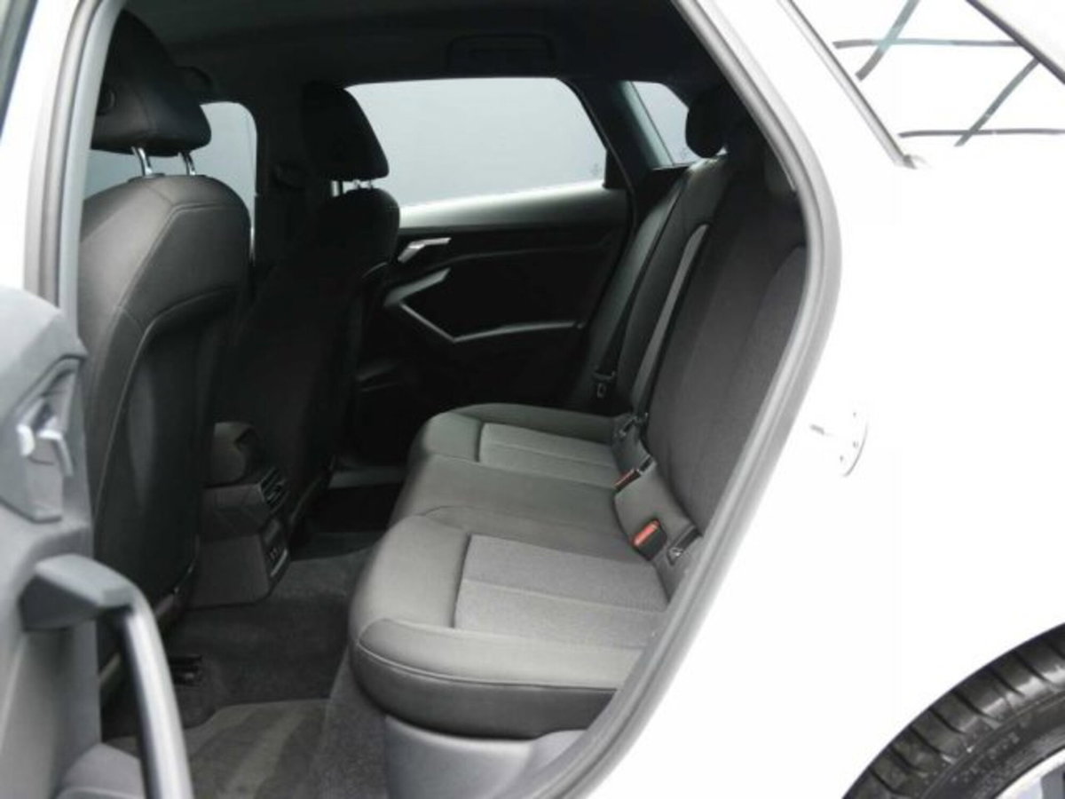 Audi A3 Sportback 30 TDI S tronic S line edition (5)