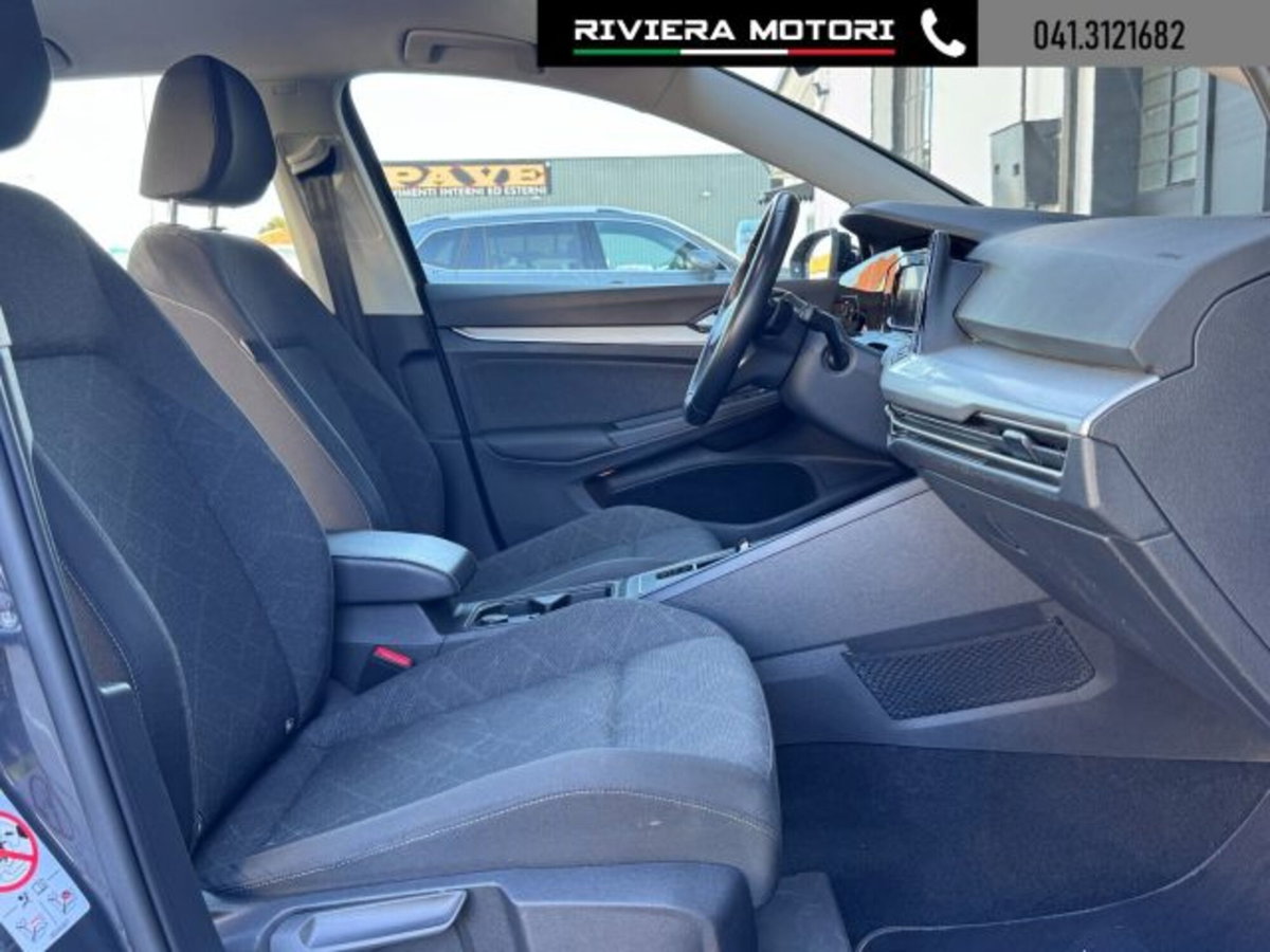 Volkswagen Golf Variant 2.0 TDI SCR DSG Life (8)