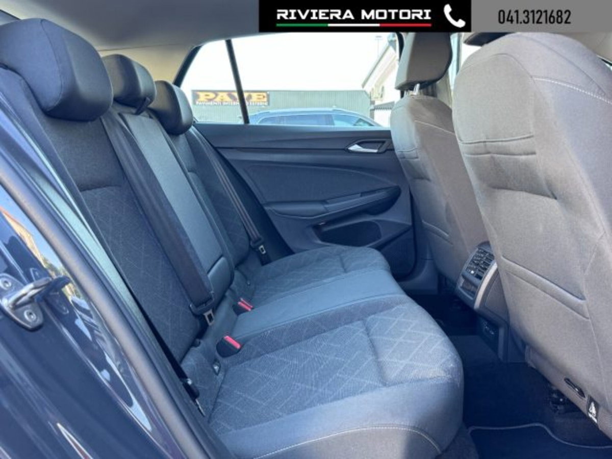 Volkswagen Golf Variant 2.0 TDI SCR DSG Life (9)