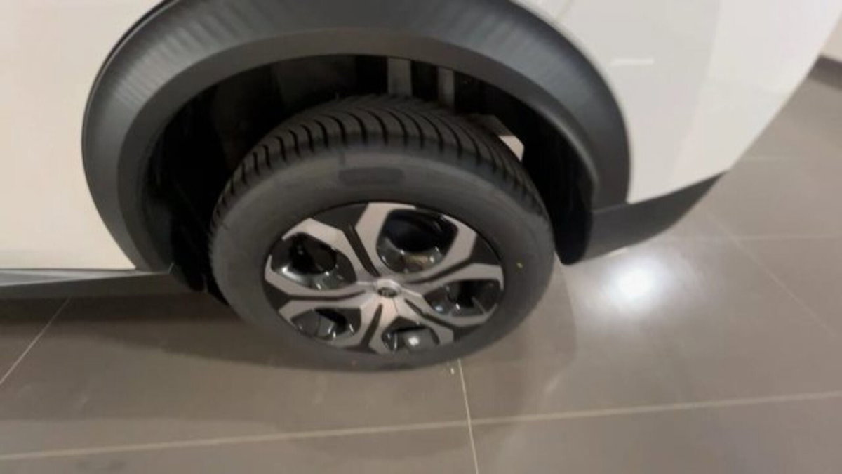 Citroen C3 Aircross 1.2 puretech turbo Plus 100cv (17)