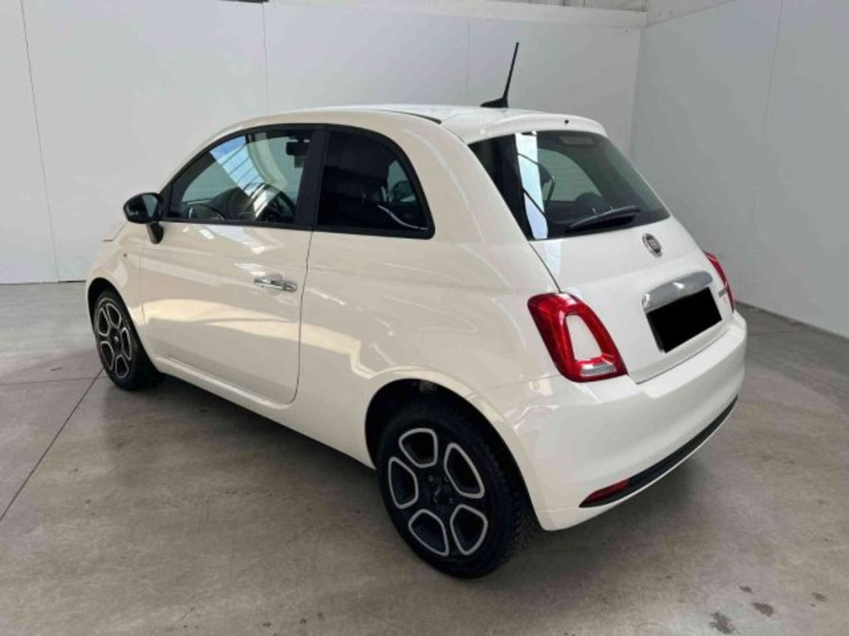 Fiat 500 1.0 Hybrid Club (2)