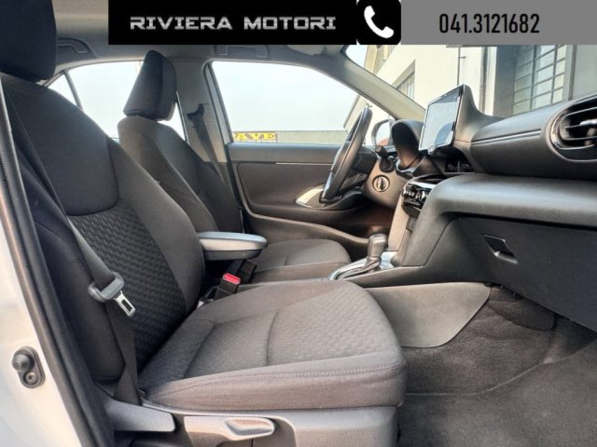 Toyota Yaris Cross 1.5 Hybrid 5p. E-CVT Active (9)