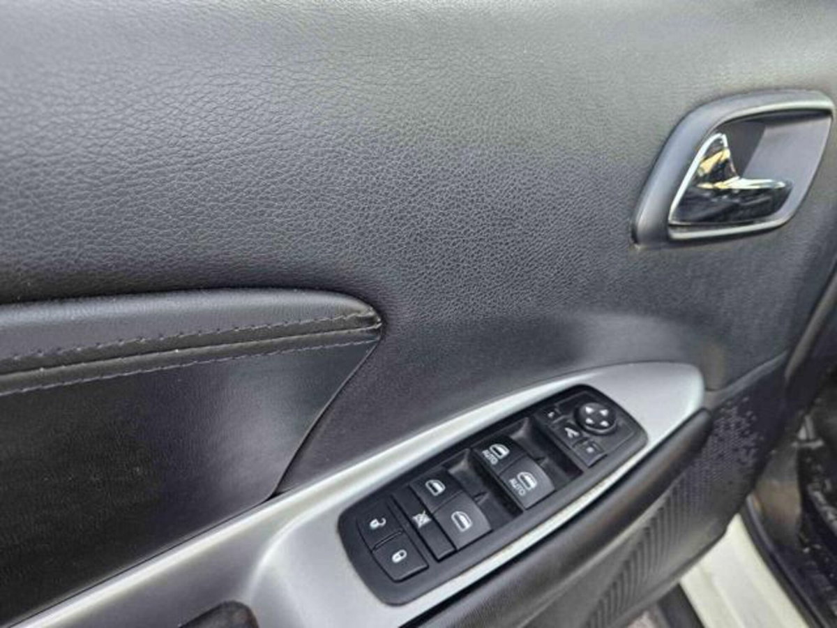 Fiat Freemont 2.0 Multijet 140 CV Lounge (11)