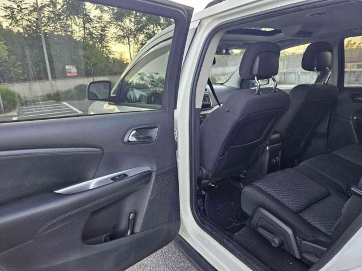 Fiat Freemont 2.0 Multijet 140 CV Lounge (16)