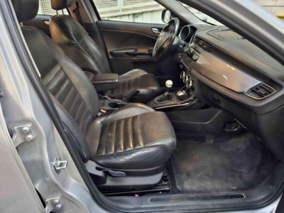 Alfa Romeo Giulietta 2.0 JTDm-2 Exclusive 140cv (11)