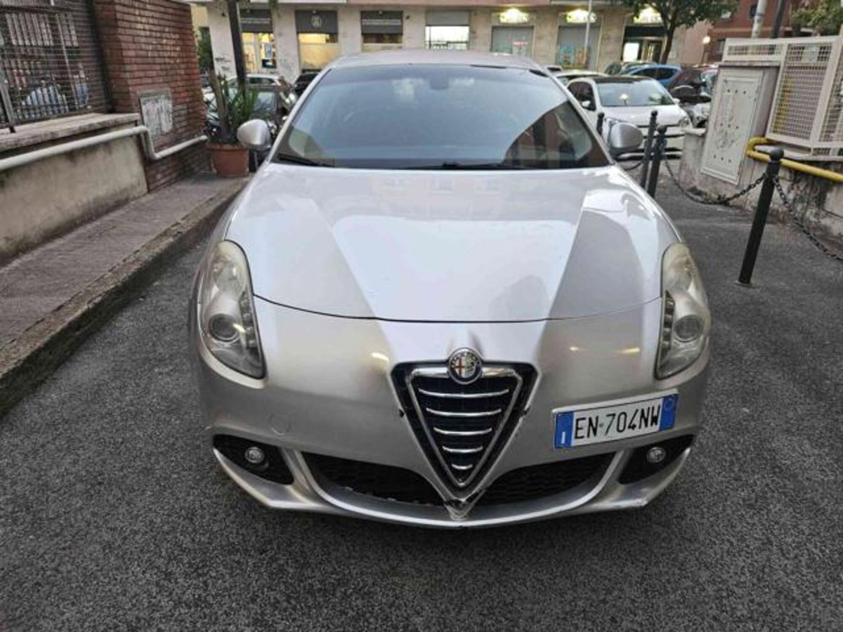 Alfa Romeo Giulietta 2.0 JTDm-2 Exclusive 140cv (2)