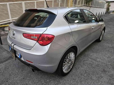Alfa Romeo Giulietta 2.0 JTDm-2 Exclusive 140cv (4)
