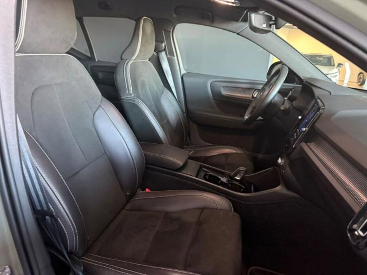 Volvo XC40 Recharge Pure Electric Twin Motor AWD Ultimate (12)