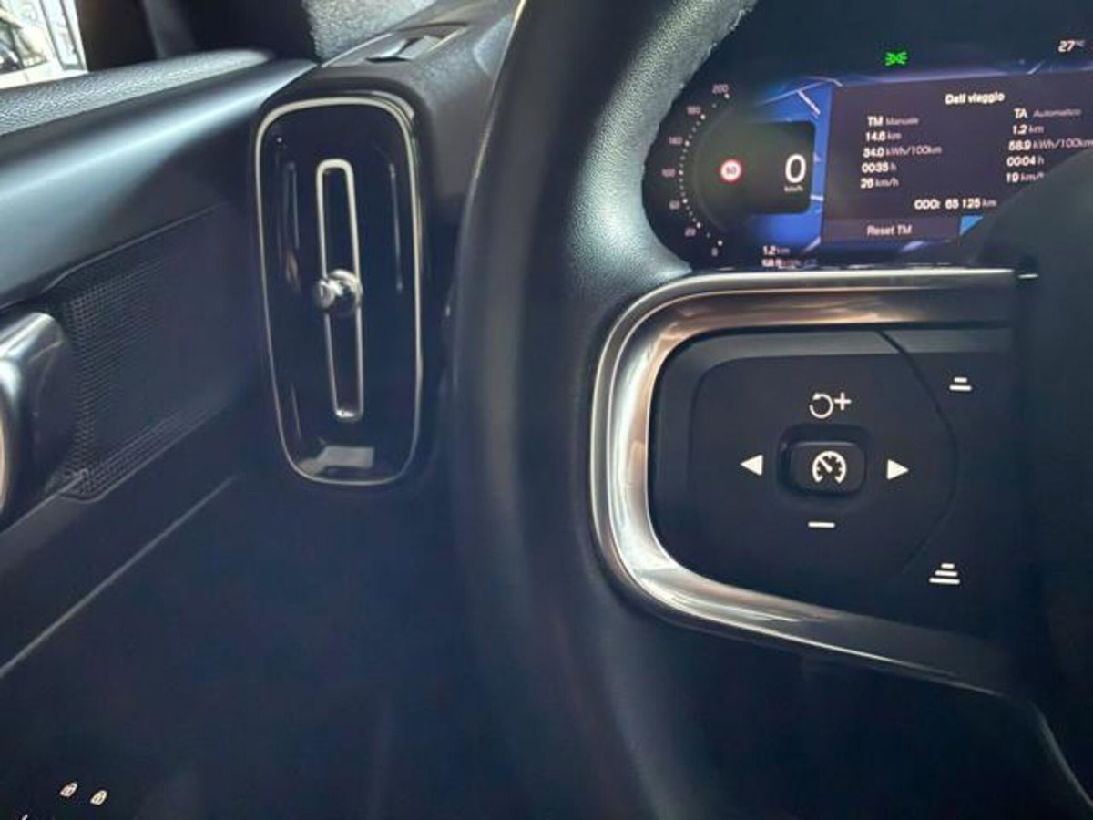 Volvo XC40 Recharge Pure Electric Twin Motor AWD Ultimate (17)