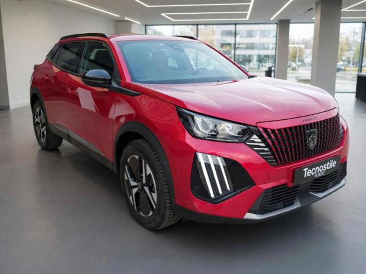 Peugeot 2008 PureTech 100 S&S Allure (3)
