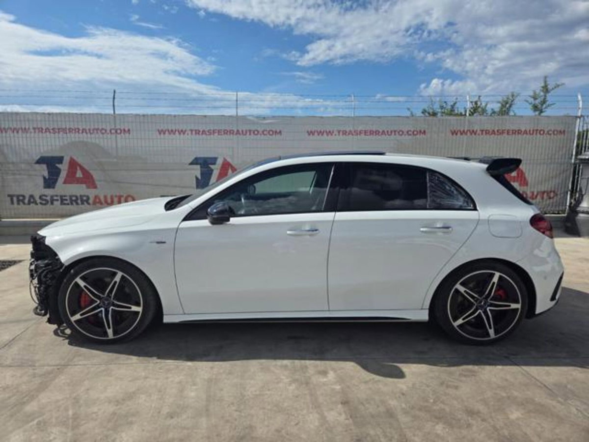 Mercedes-Benz Classe A AMG 45 S AMG Line Premium 4matic+ auto (2)