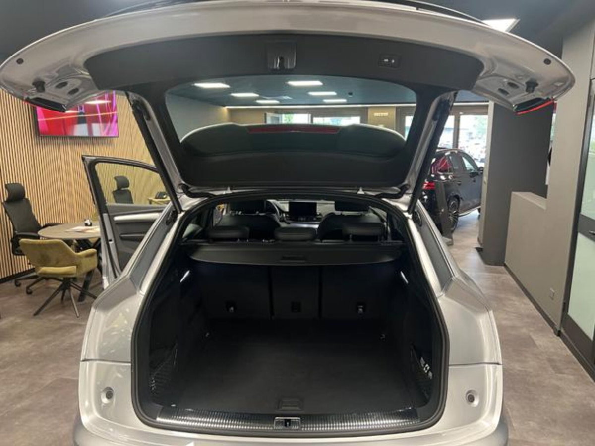 Audi Q5 Sportback 40 2.0 tdi mhev 12V S line Plus quattro s-tronic (14)