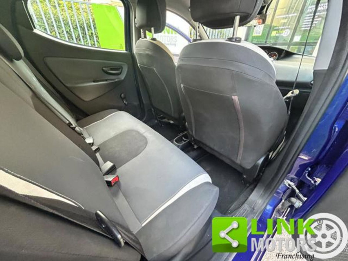 Lancia Ypsilon 1.2 69 CV 5 porte Elefantino (8)